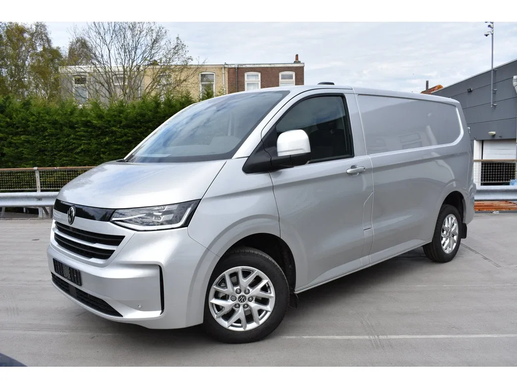 Volkswagen Transporter (2024) — foto 1