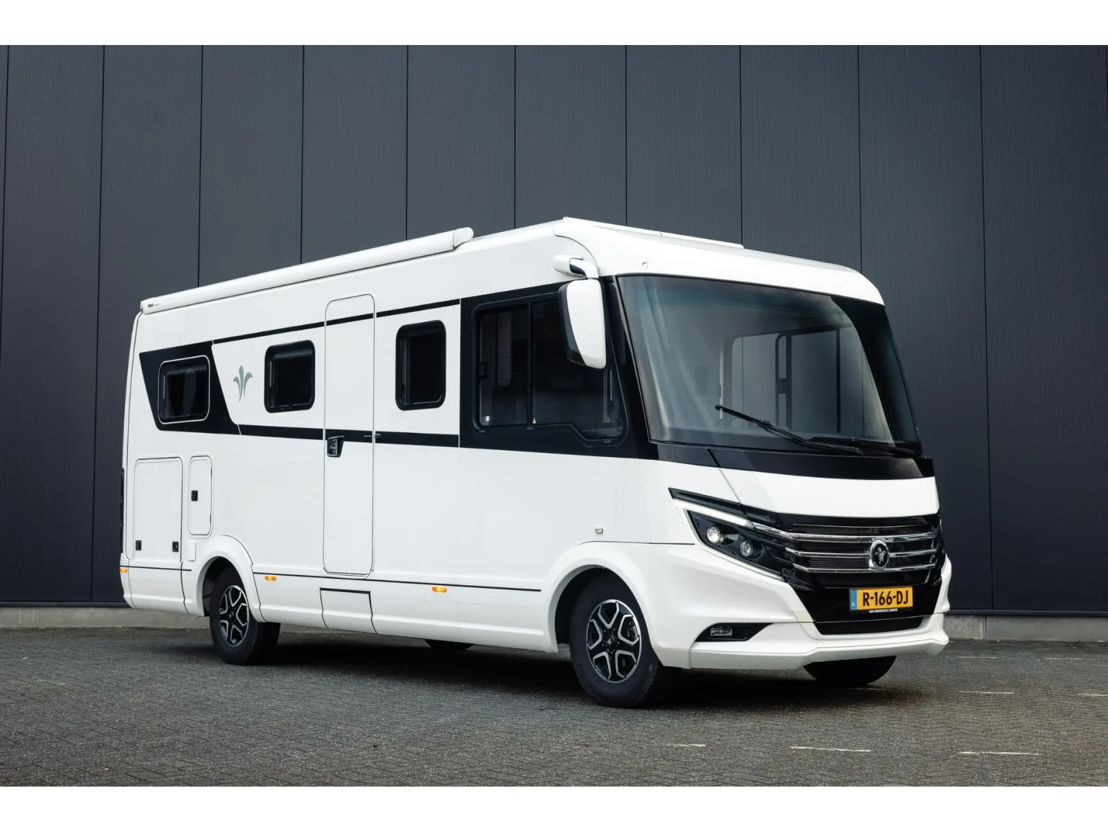 Niesmann+Bischoff iSmove (2022) — foto 1
