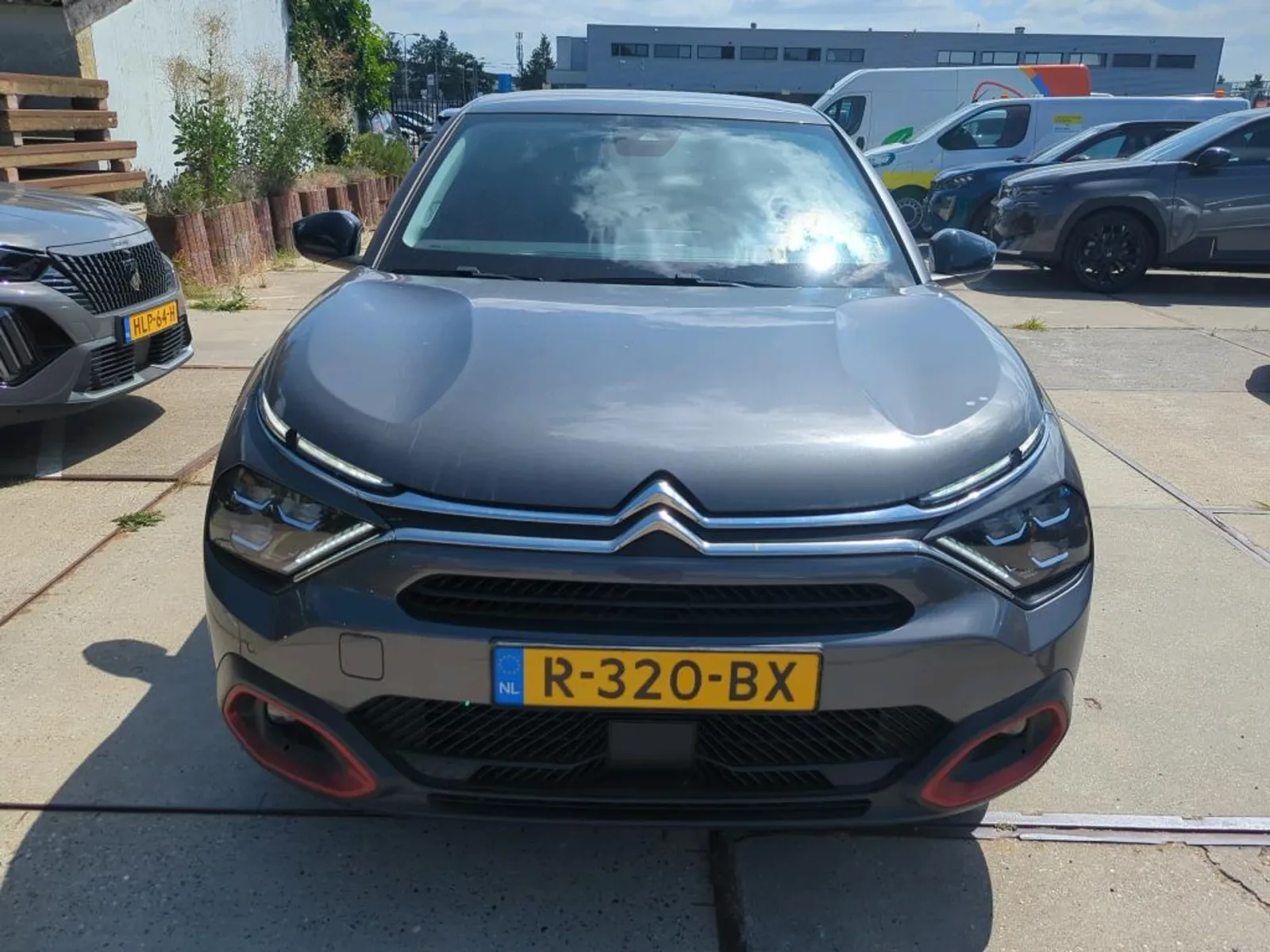 Citroën ë-C4 (2022) — foto 1