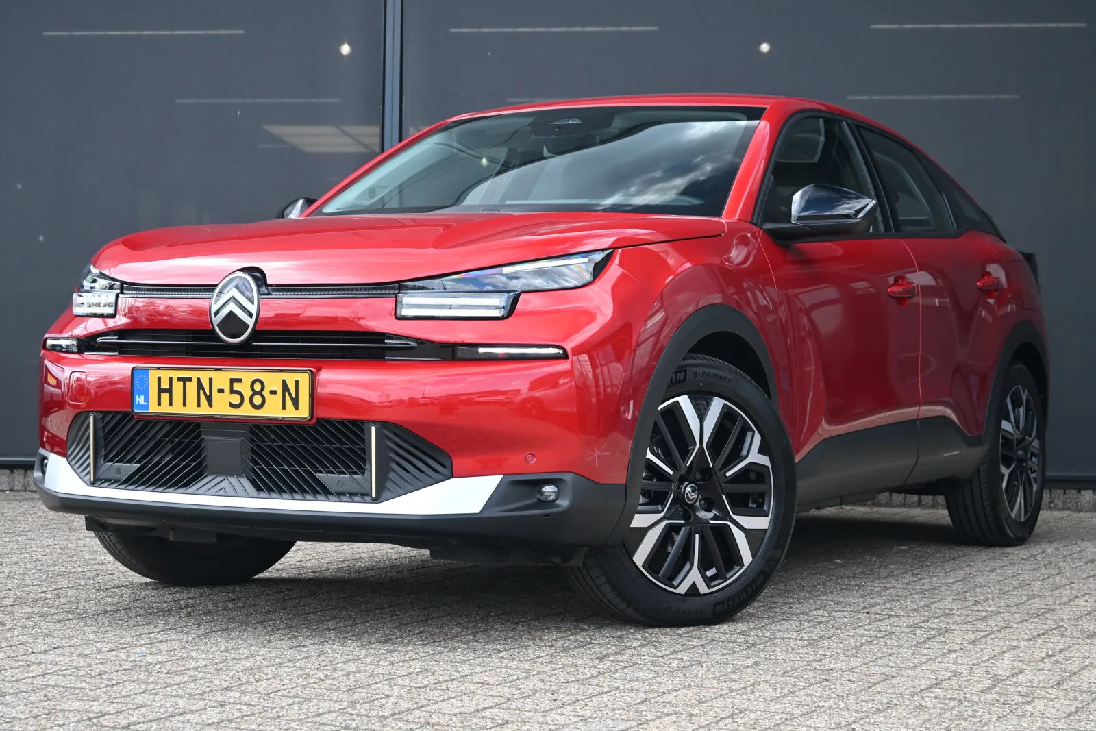 Citroën ë-C4 (2025) — foto 1