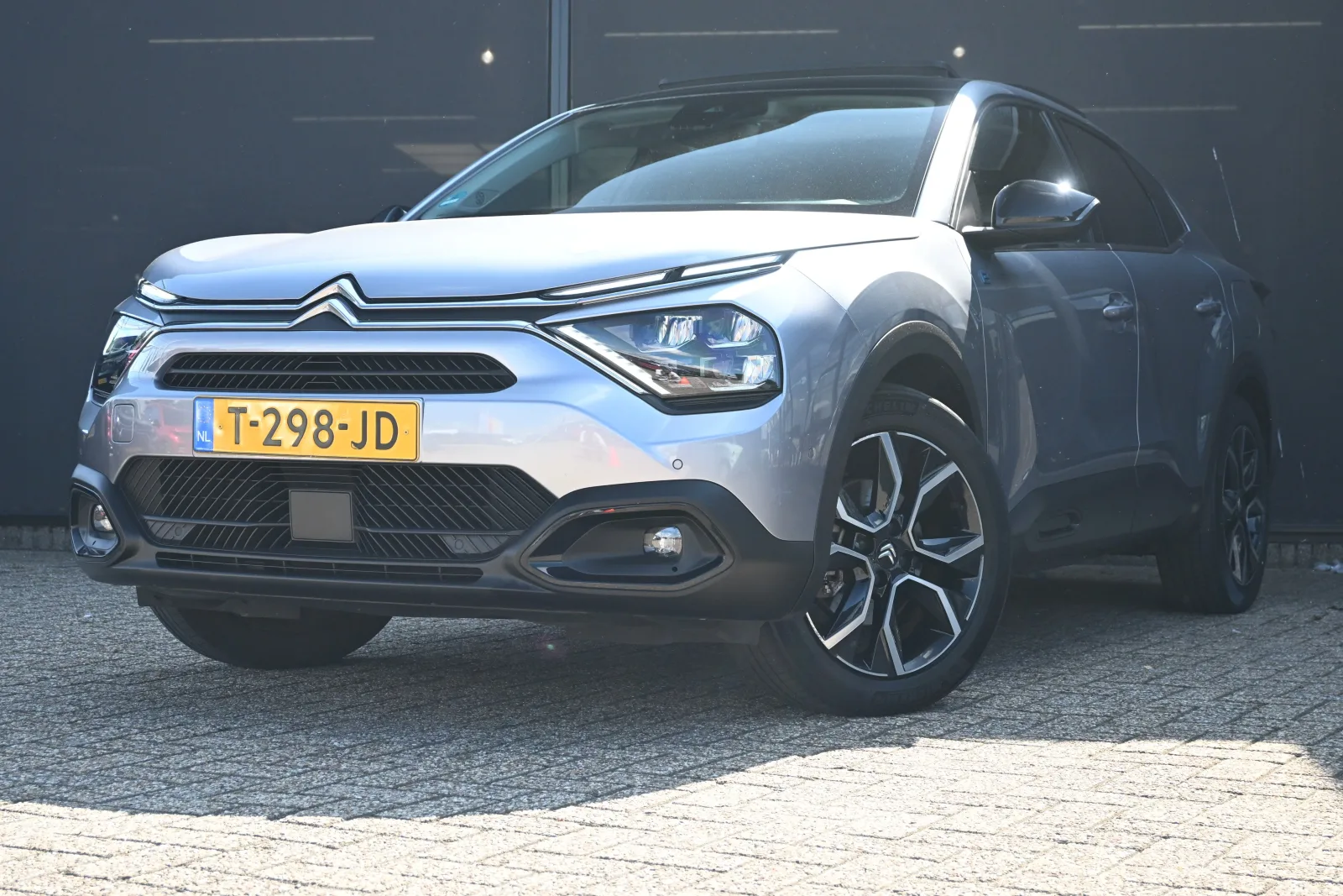 Citroën ë-C4 (2023) — foto 1