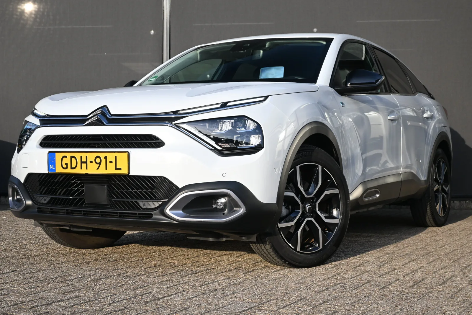 Citroën ë-C4 (2024) — foto 1