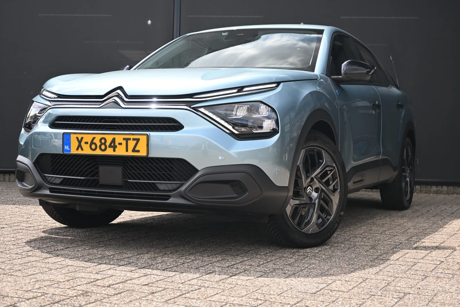 Citroën ë-C4 (2024) — foto 1