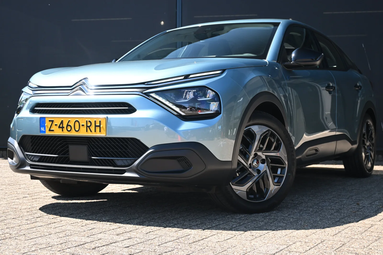 Citroën ë-C4 (2024) — foto 1