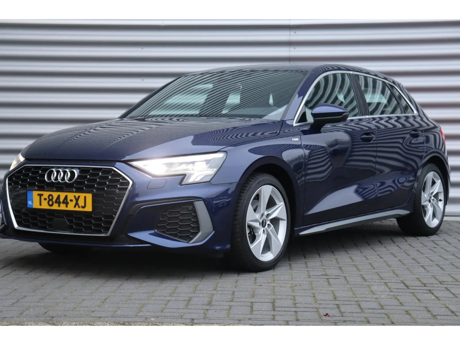 Audi A3 (2023) — foto 1