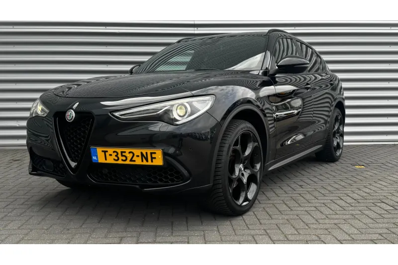 Alfa Romeo Stelvio (2019)