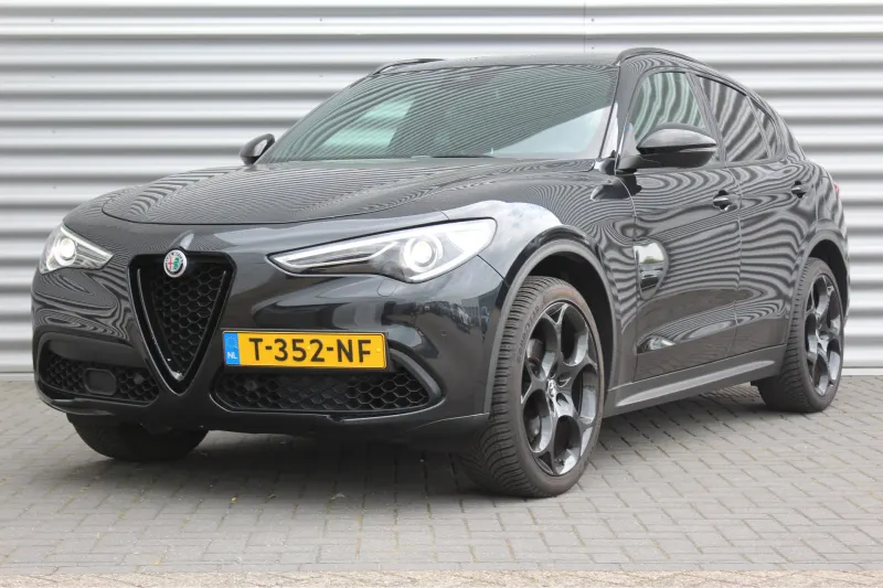 Alfa Romeo Stelvio (2019)