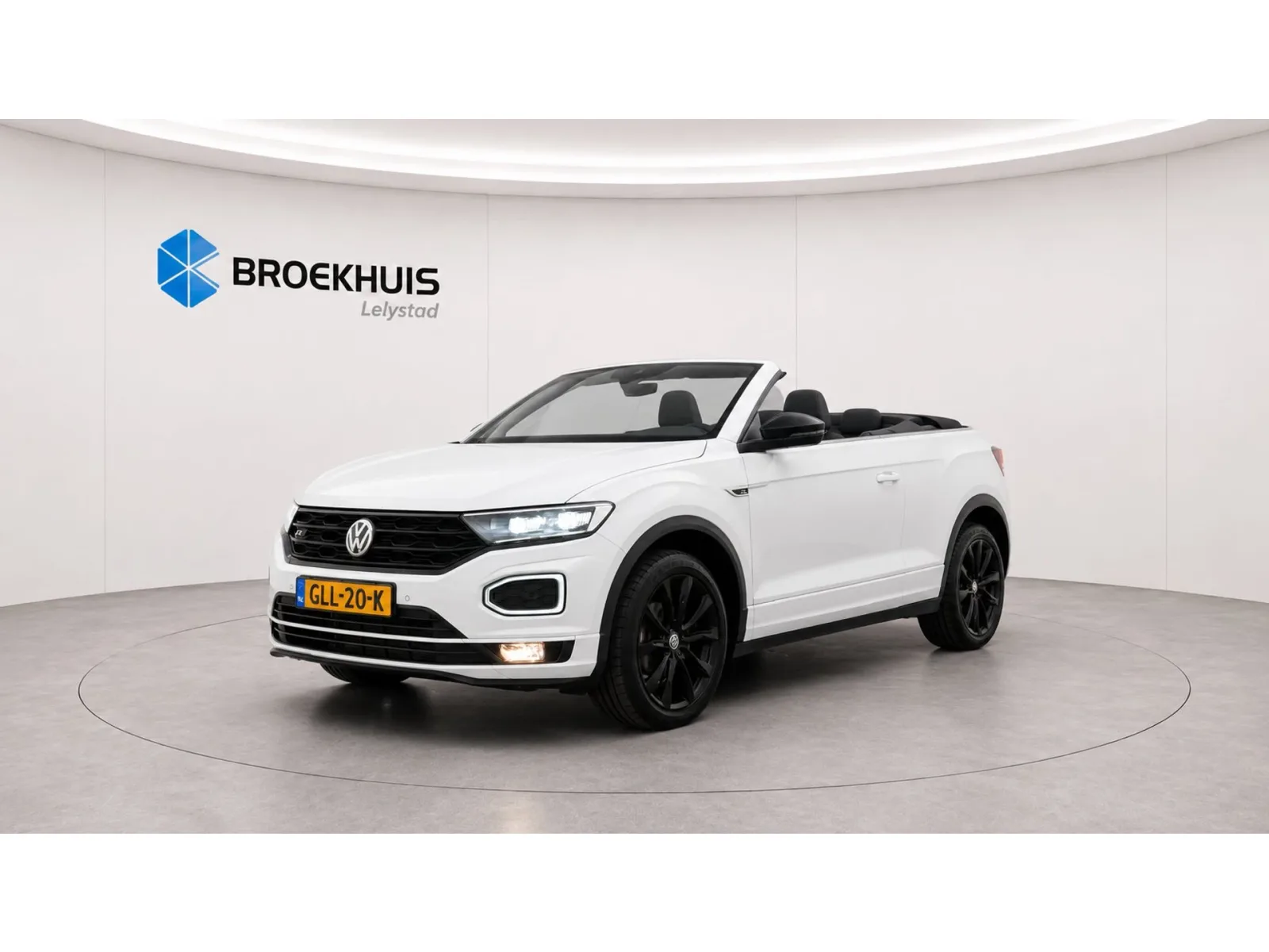Volkswagen T-Roc (2020) — foto 1