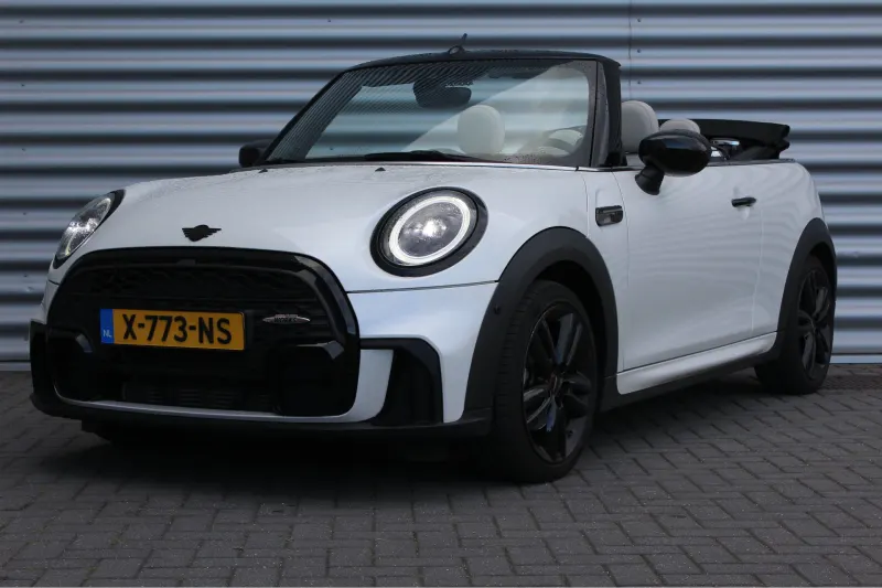 MINI Cooper (2024)