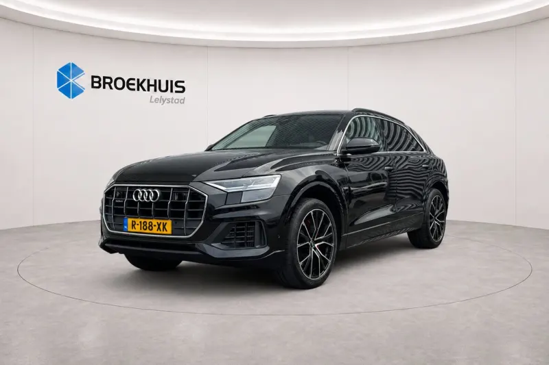Audi Q8 (2021)
