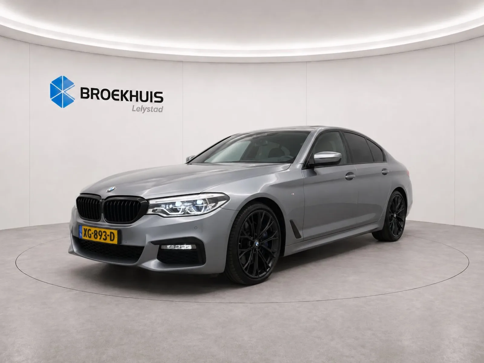BMW 5-Serie (2019) — foto 1
