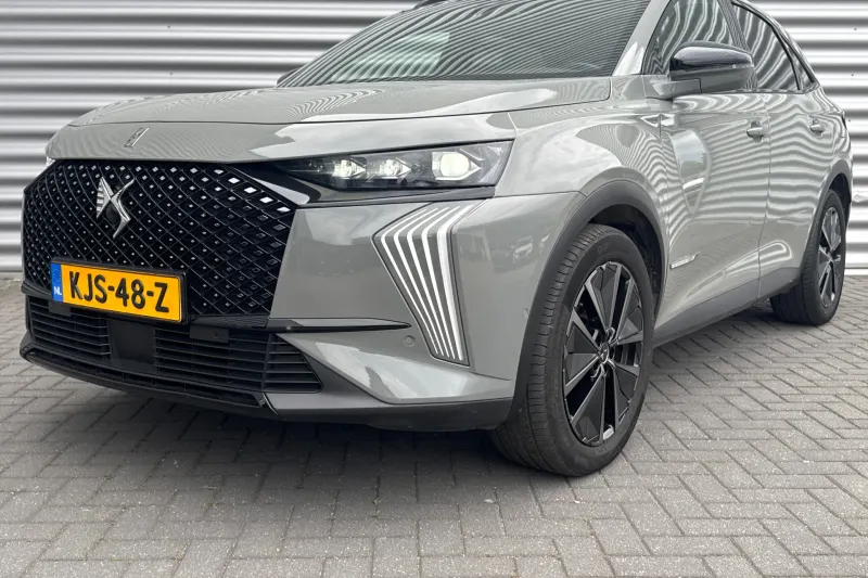 DS 7