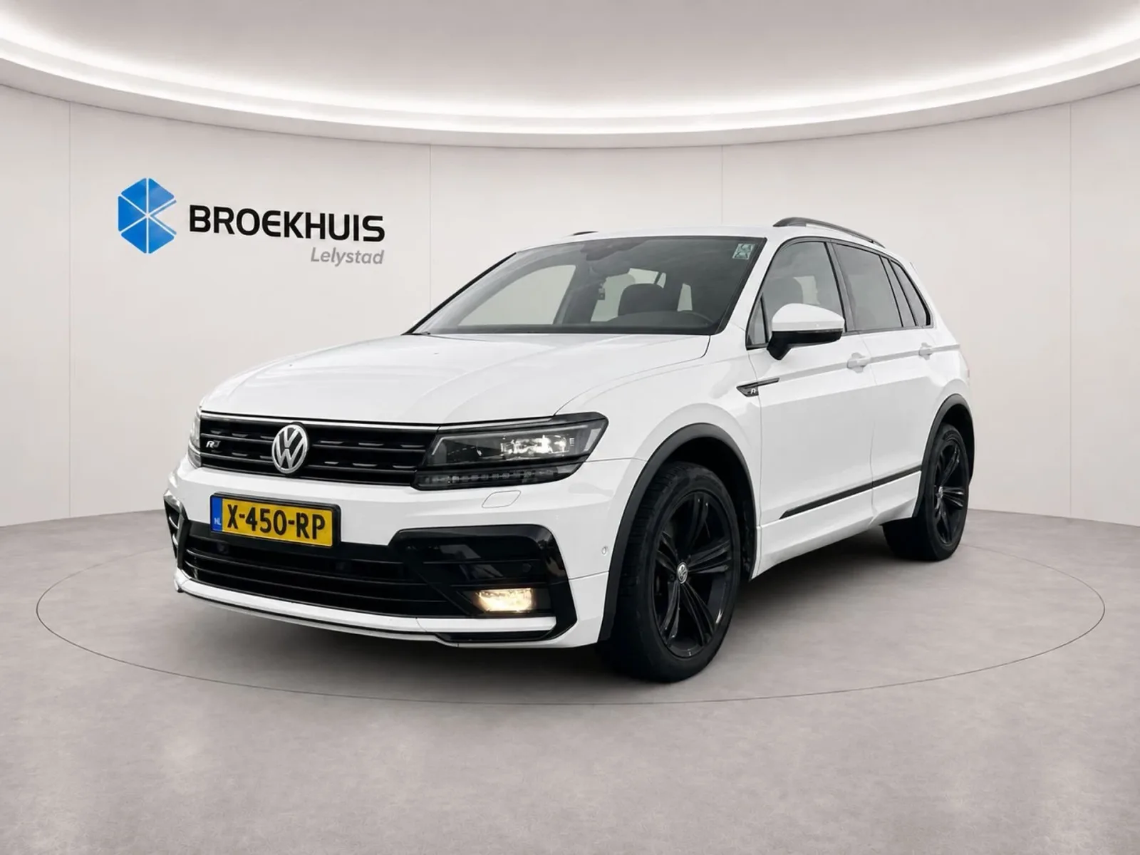 Volkswagen Tiguan (2019) — foto 1