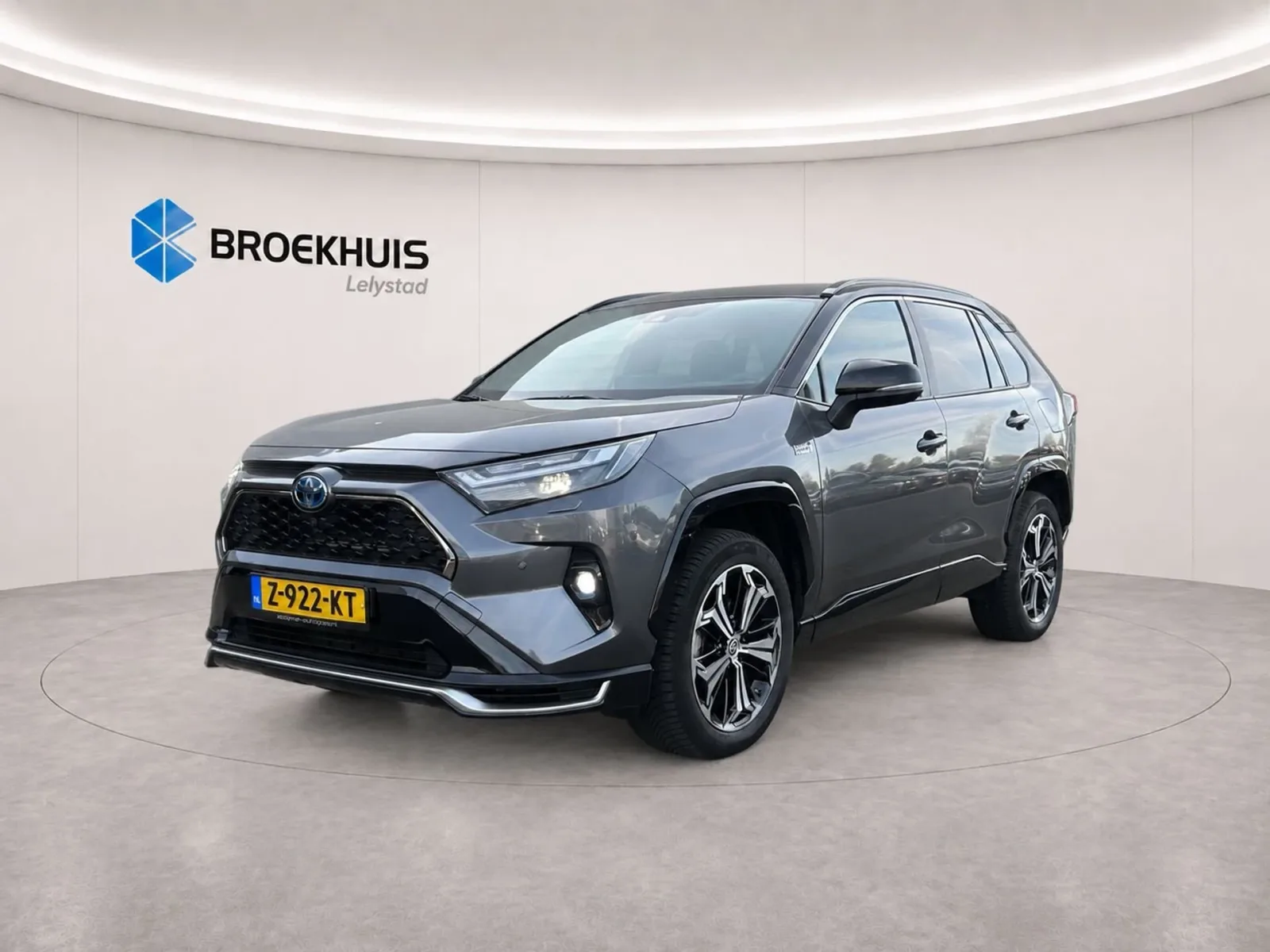 Toyota RAV4 (2024) — foto 1