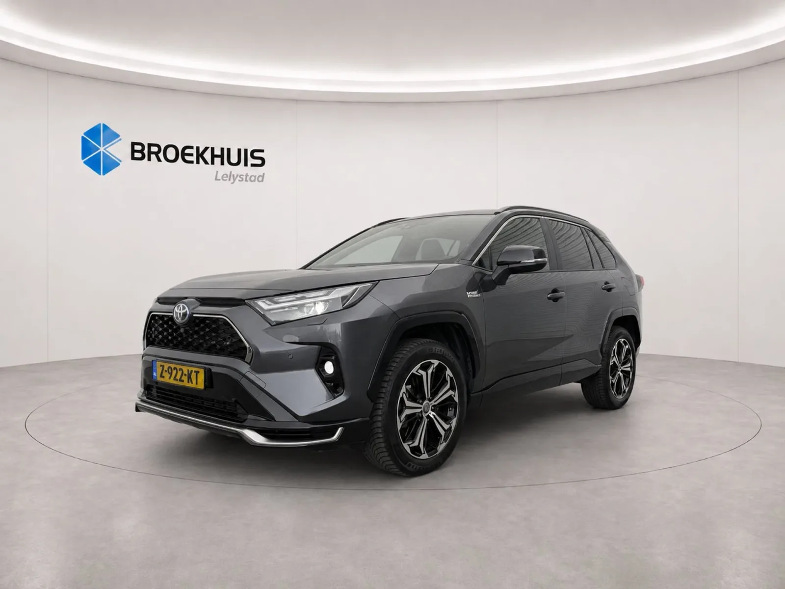 Toyota RAV4 (2024) — foto 1