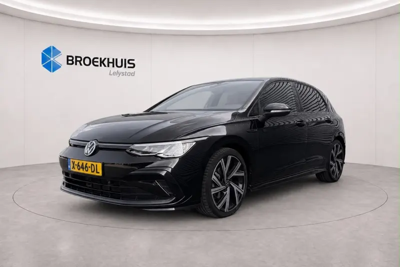 Volkswagen Golf (2021)