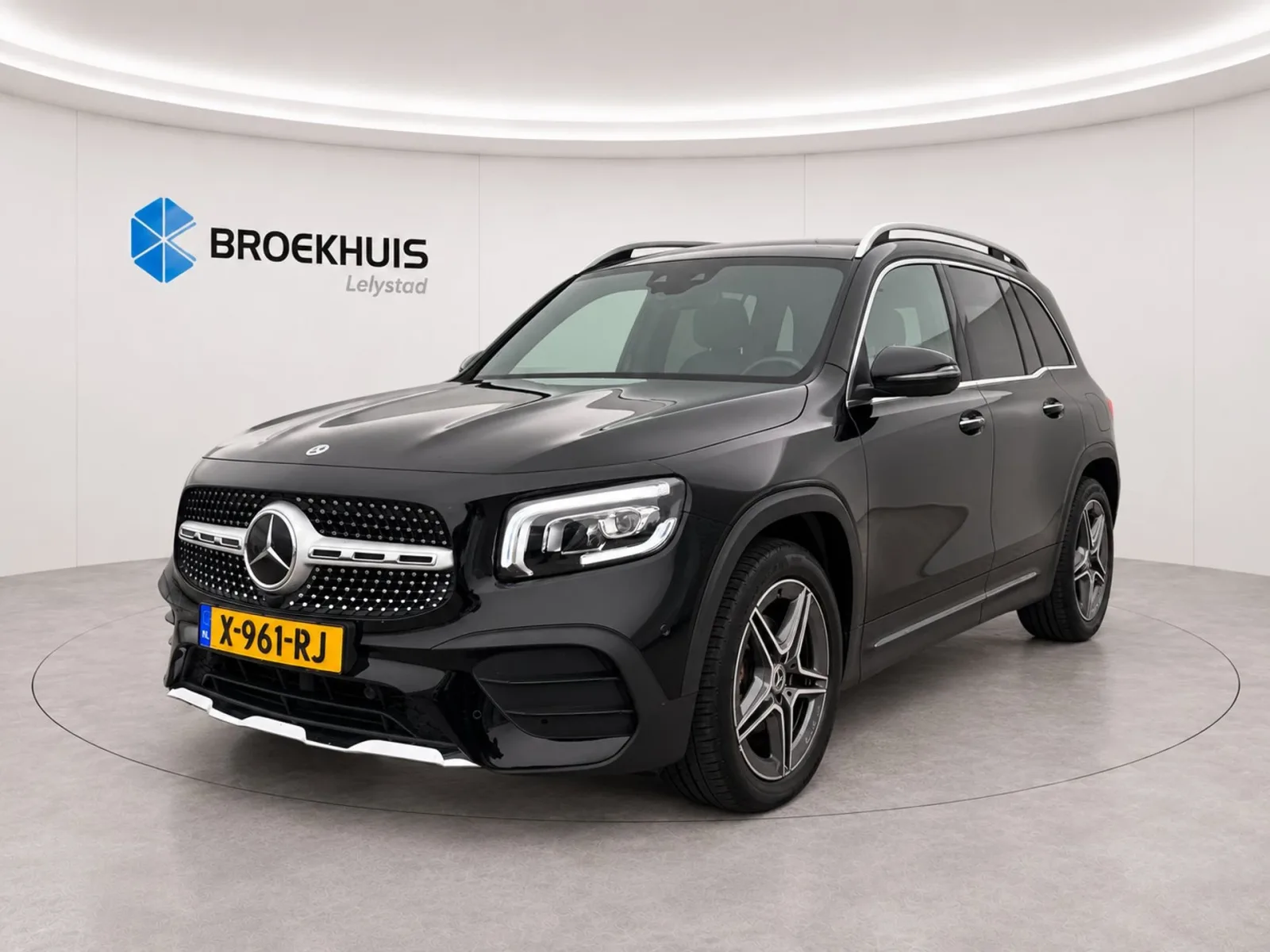 Mercedes-Benz GLB-Klasse (2023) — foto 1