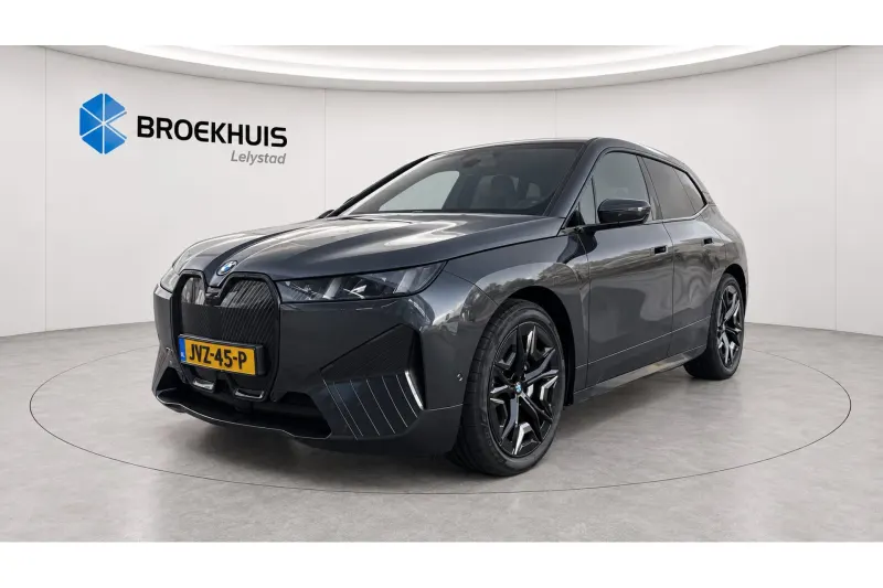BMW iX (2026)
