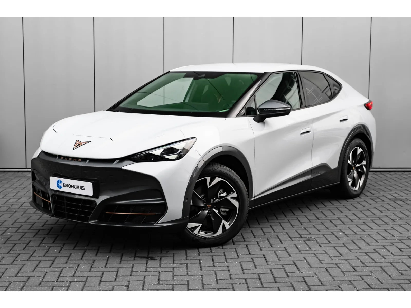 CUPRA Tavascan (2026) — foto 1