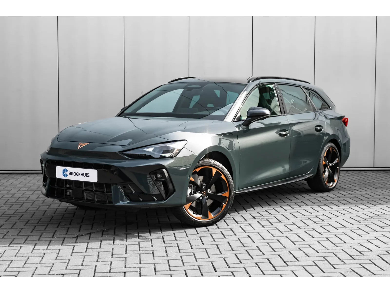 CUPRA Leon Sportstourer (2025) — foto 1