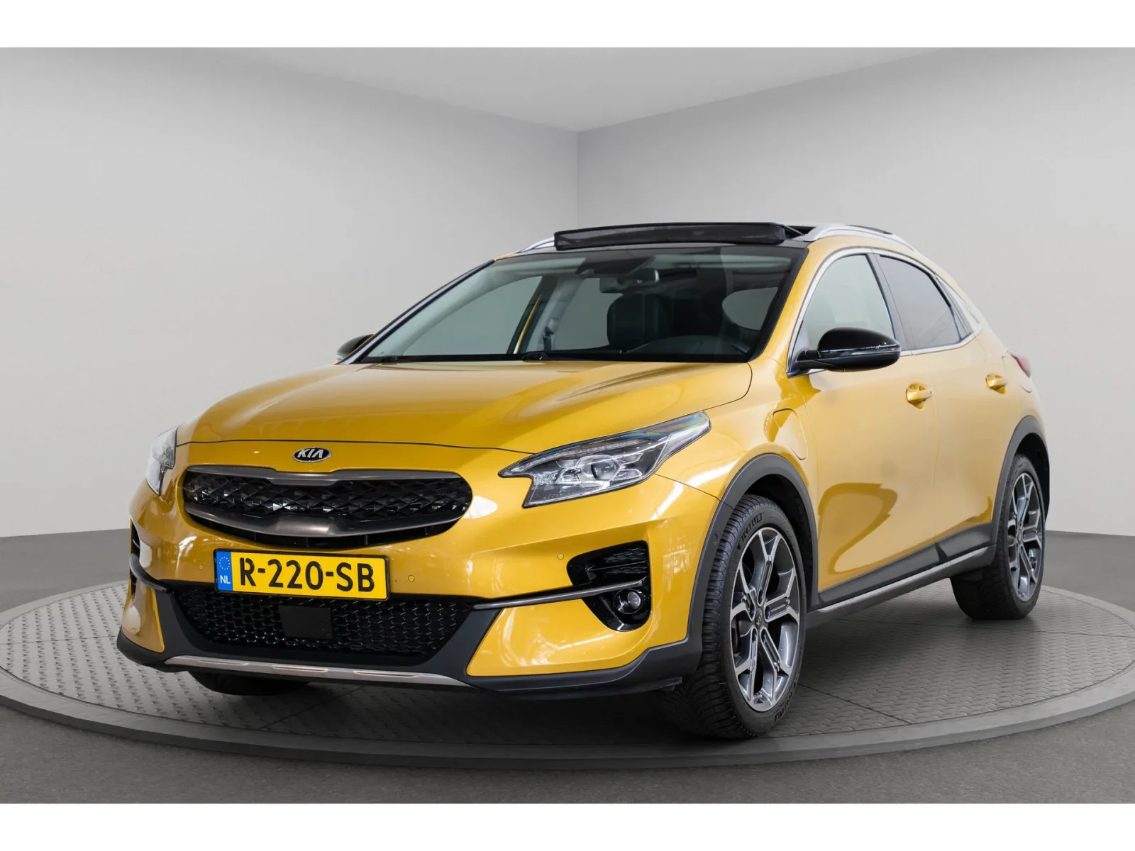 Kia XCeed (2021) — foto 1