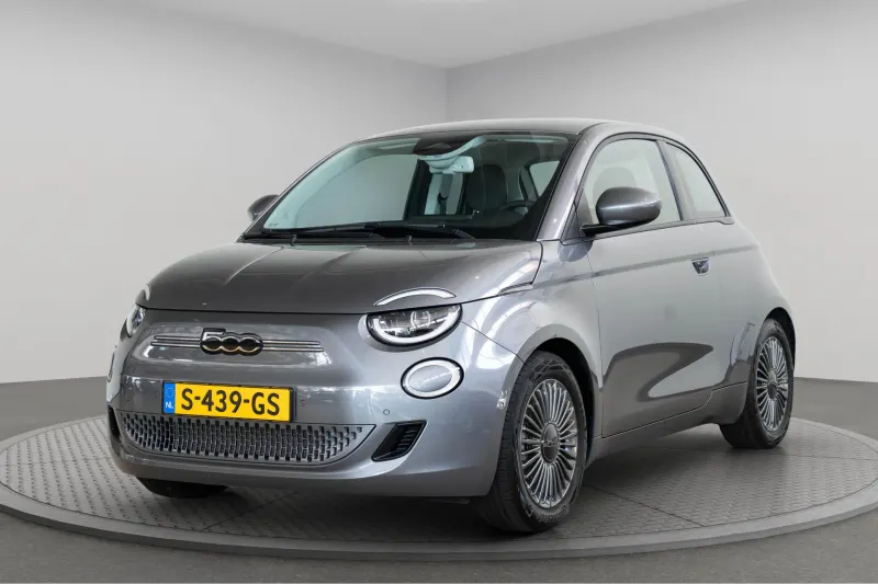 Fiat 500 (2022)