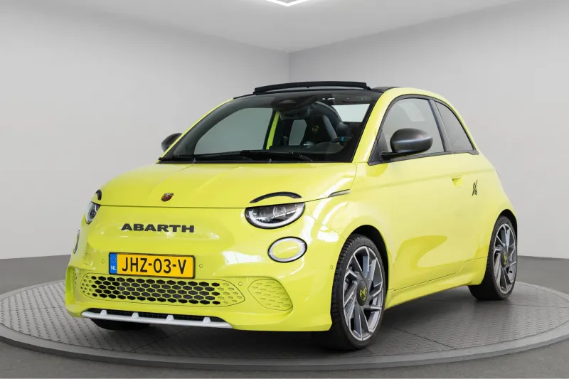 Abarth 500 C (2025)