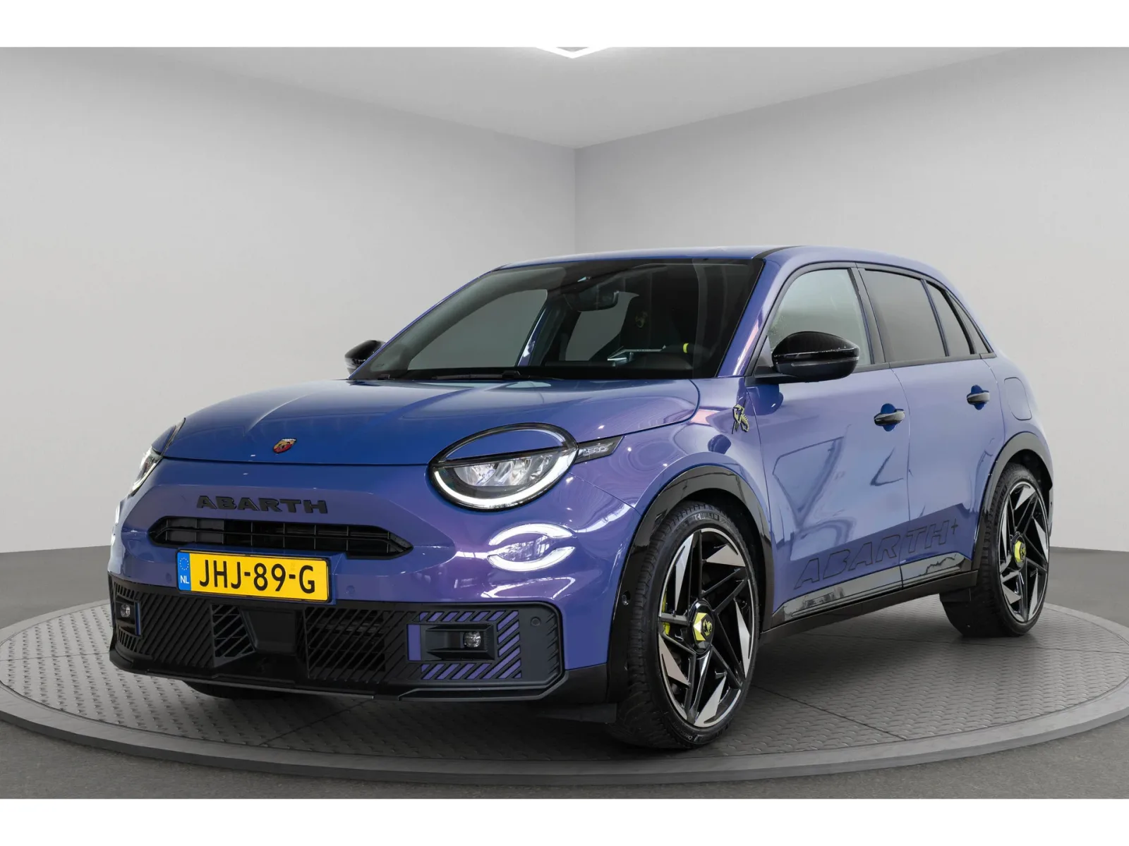 Abarth 600e (2025) — foto 1