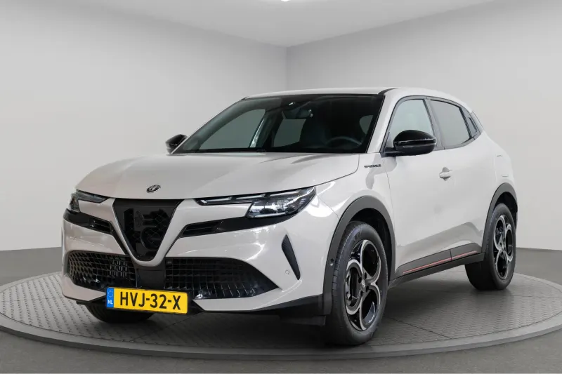 Alfa Romeo Junior (2025)