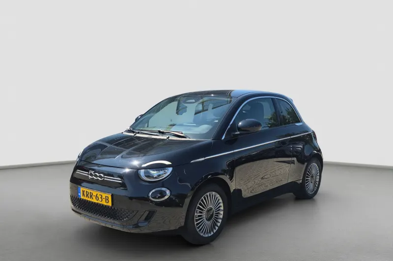 Fiat 500 (2023)