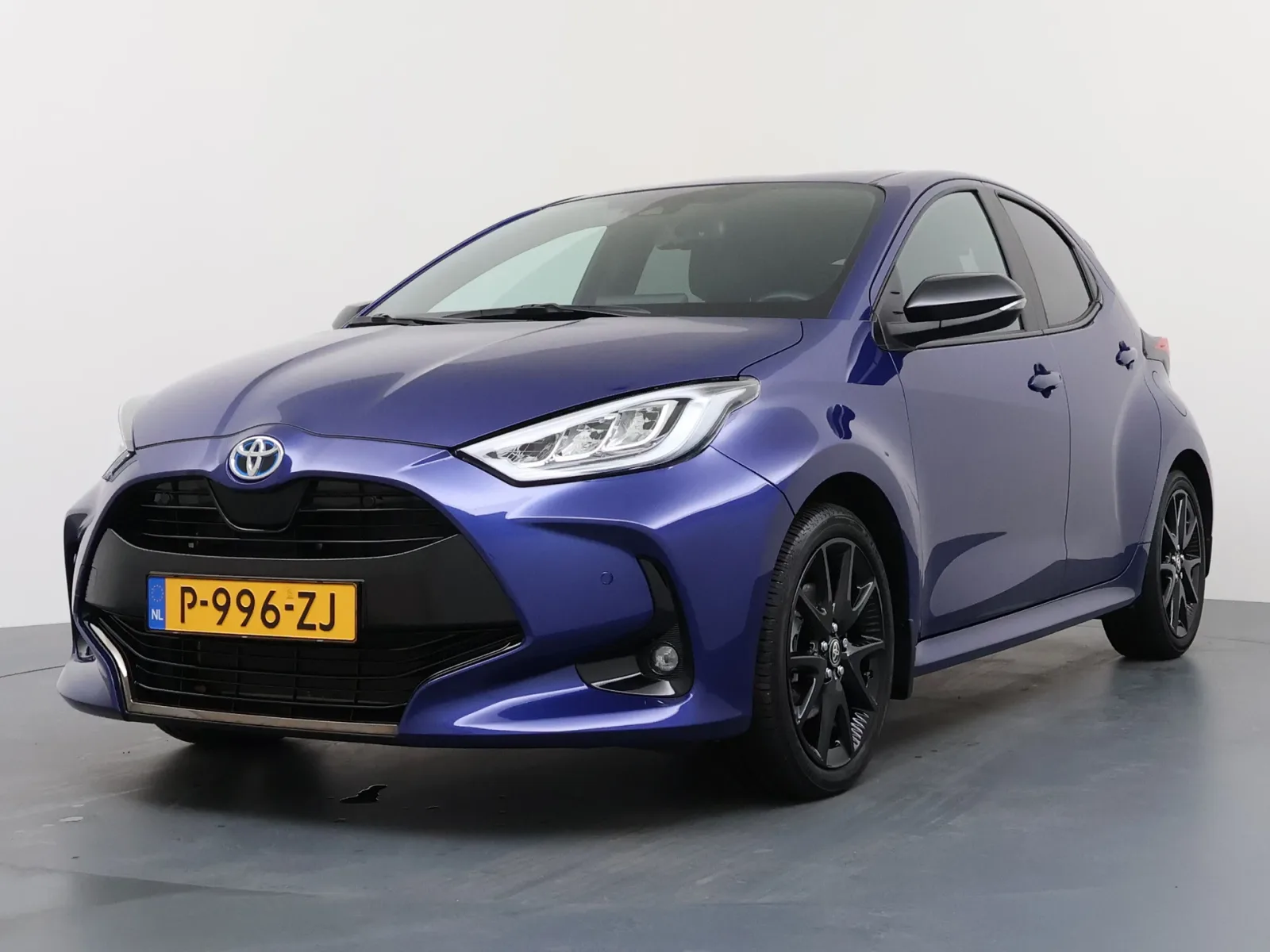 Toyota Yaris (2022) — foto 1