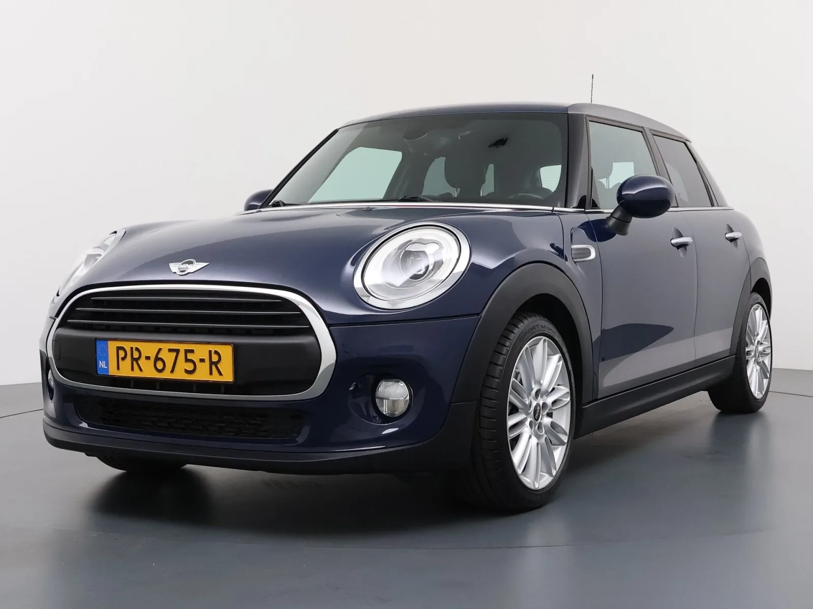 MINI Cooper (2017) — foto 1