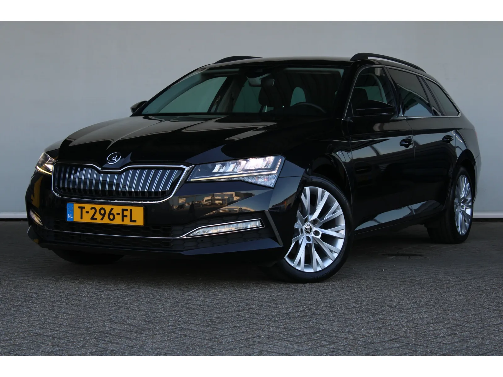 Škoda Superb (2020) — foto 1