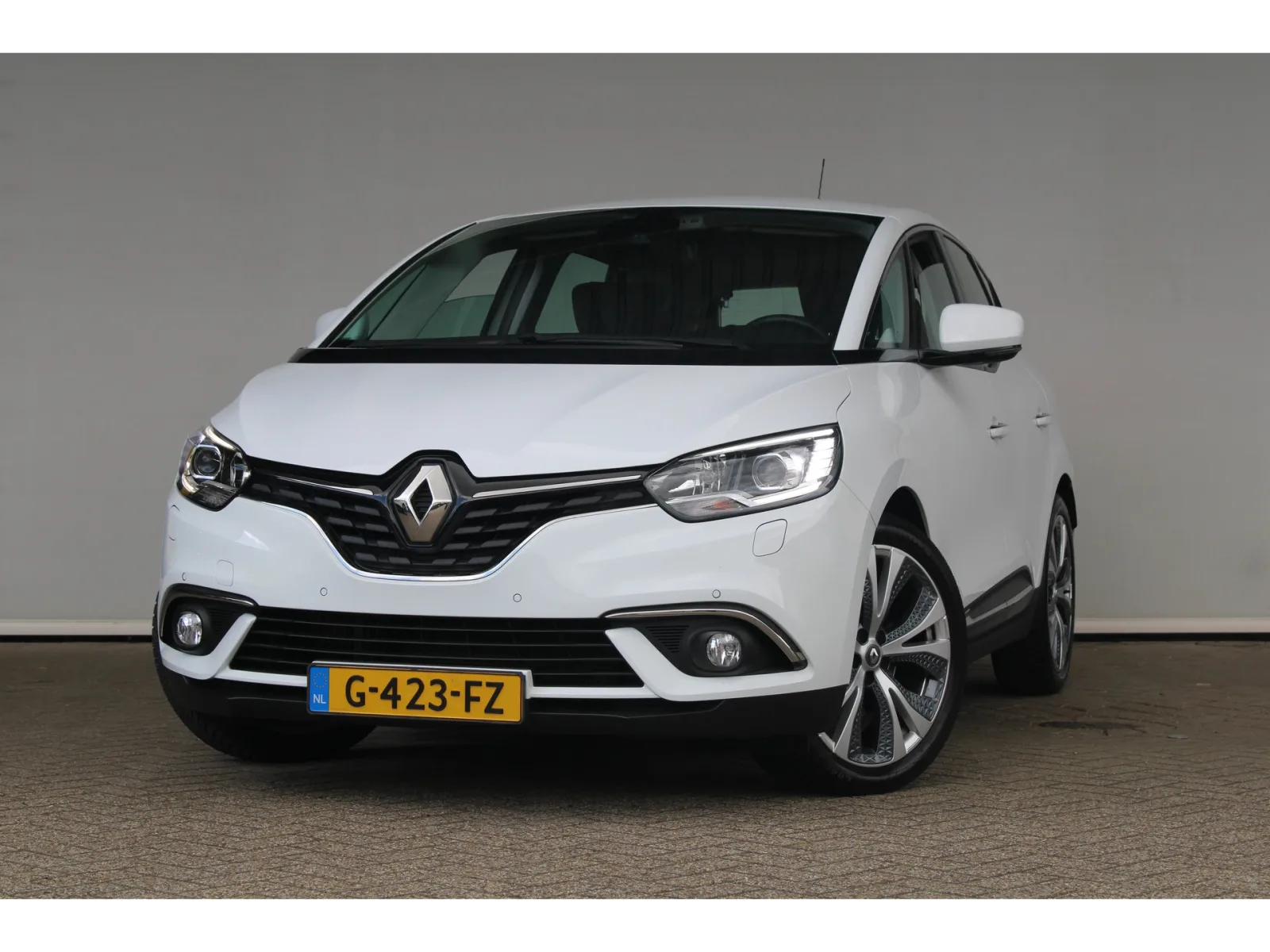 Renault Scénic (2018) — foto 1