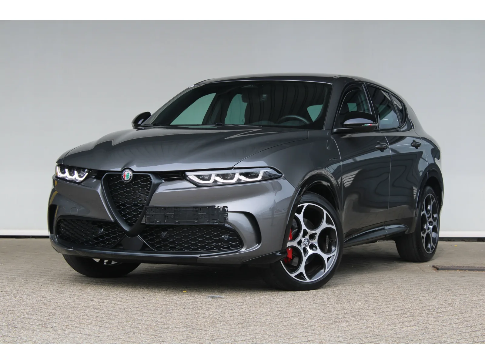 Alfa Romeo Tonale (2025) — foto 1