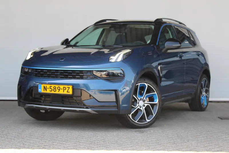 Lynk & Co 01 (2021)
