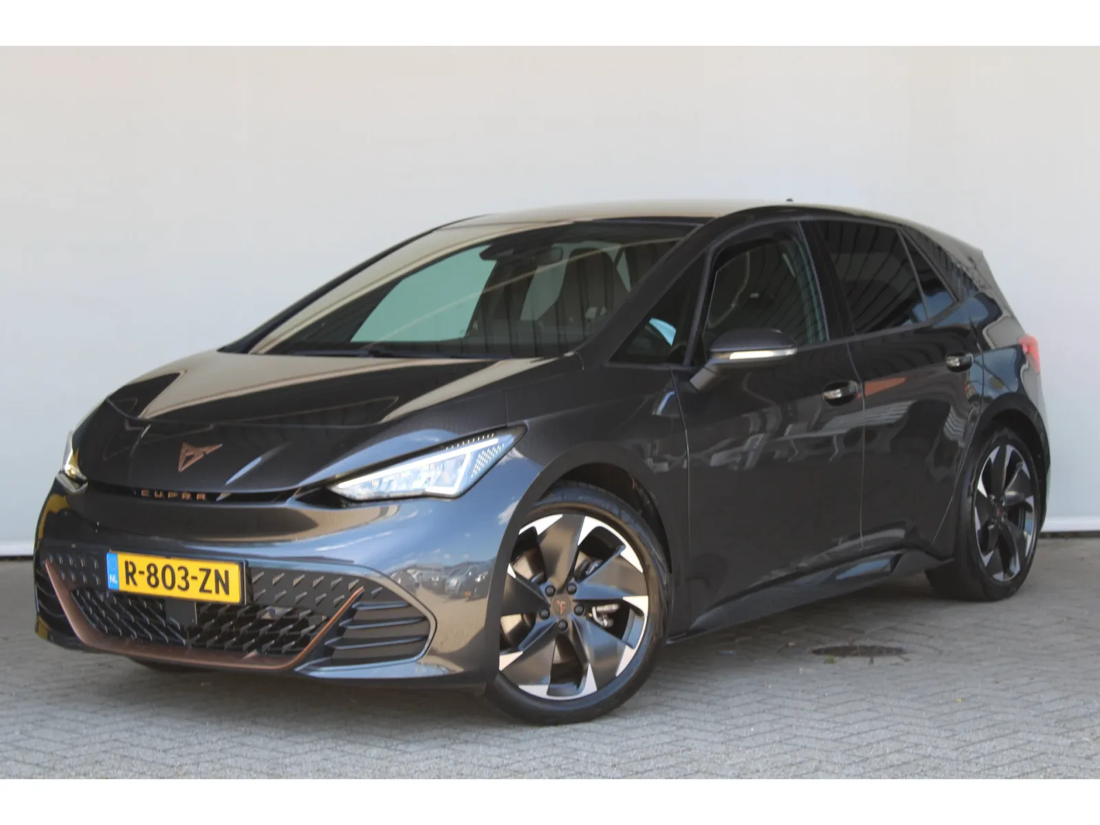 CUPRA Born (2022) — foto 1
