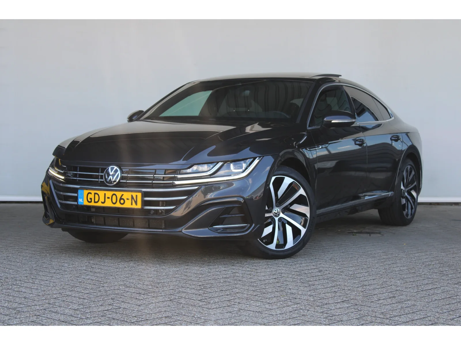Volkswagen Arteon (2021) — foto 1