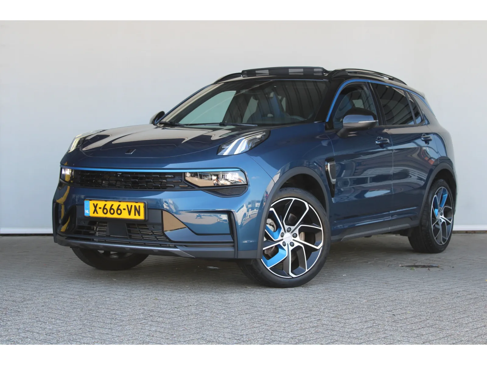 Lynk & Co 01 (2024) — foto 1