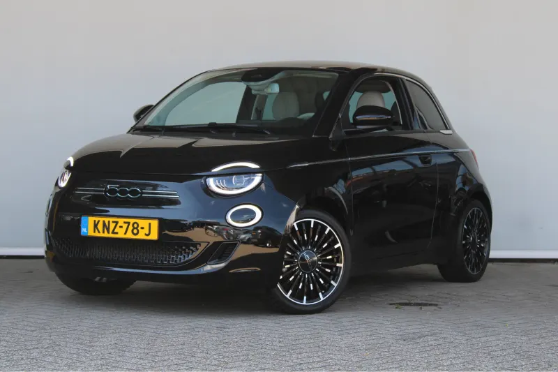 Fiat 500 (2023)