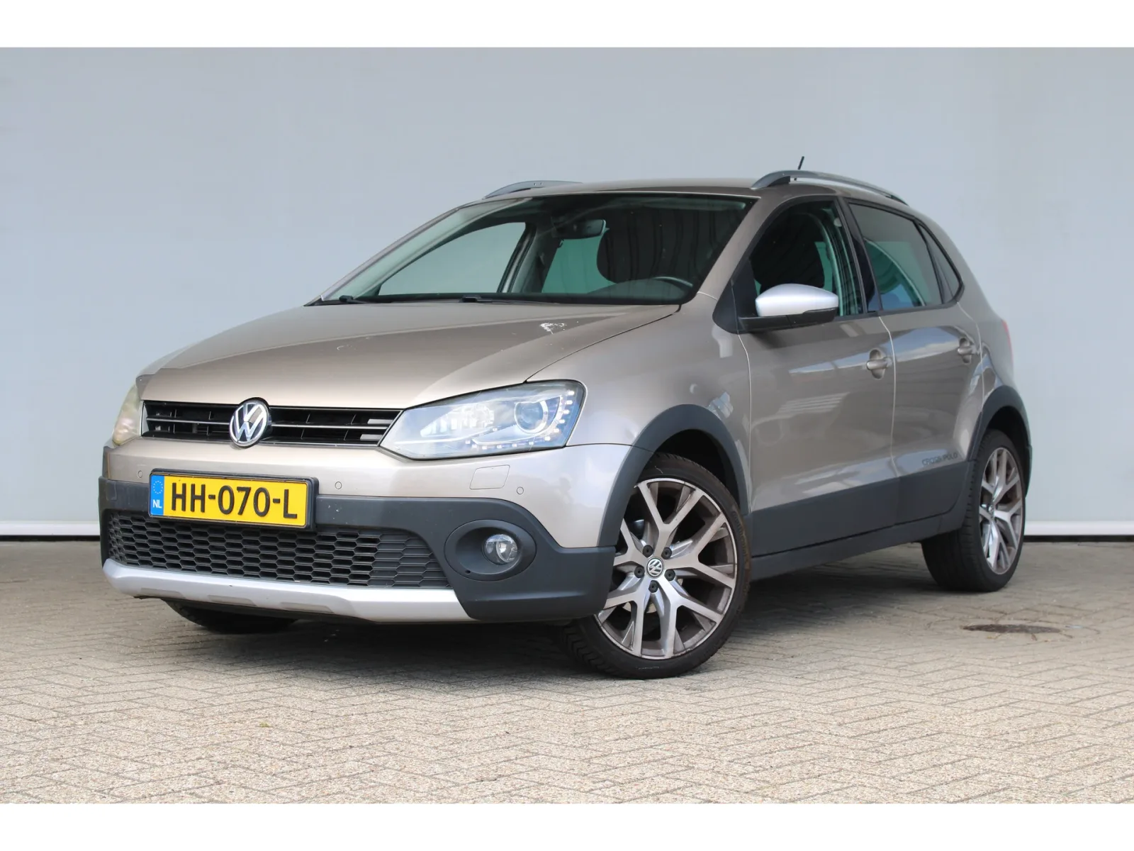 Volkswagen Polo (2015) — foto 1