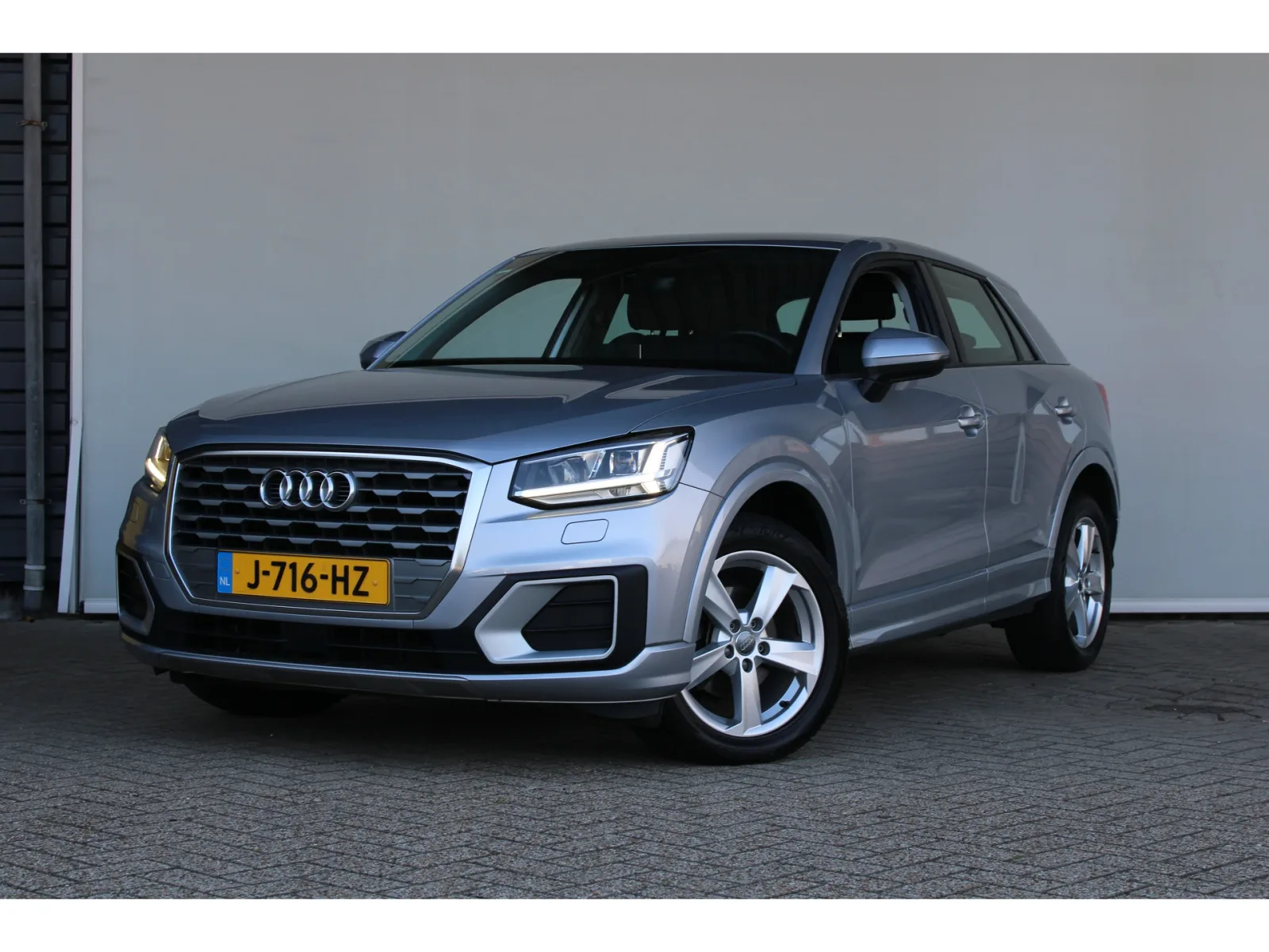Audi Q2 (2020) — foto 1