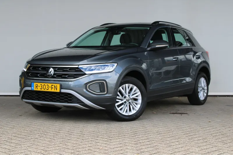 Volkswagen T-Roc (2022)