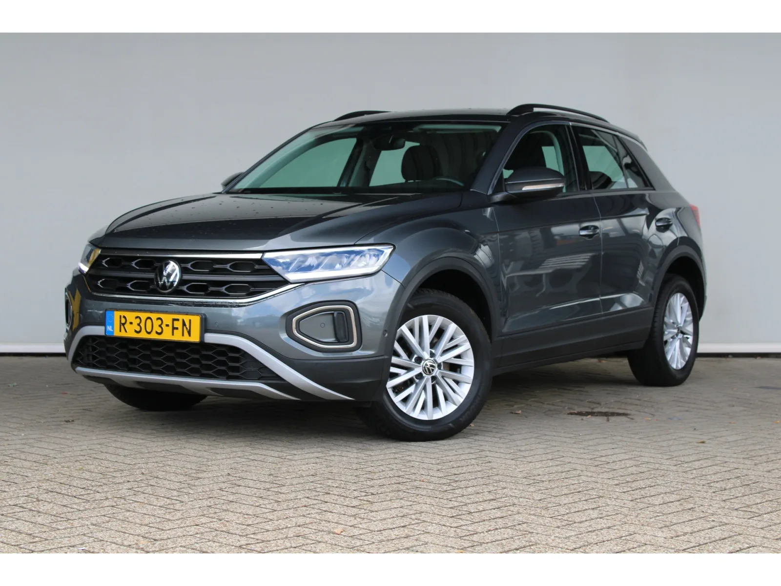 Volkswagen T-Roc (2022) — foto 1