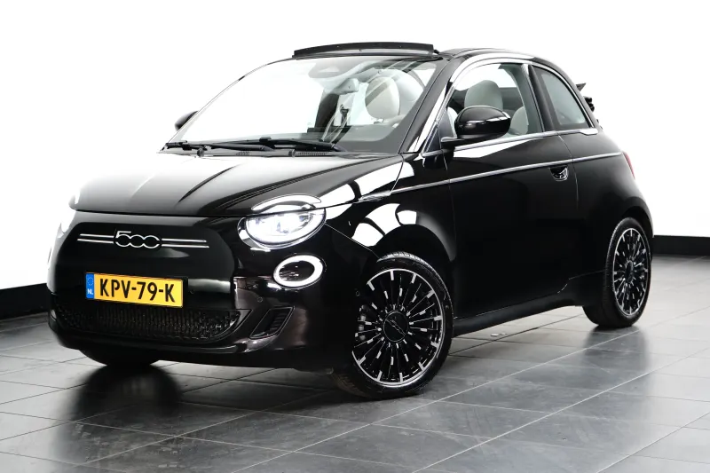 Fiat 500C (2023)