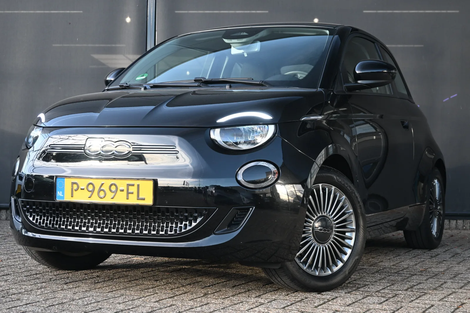 Fiat 500e (2022) — foto 1