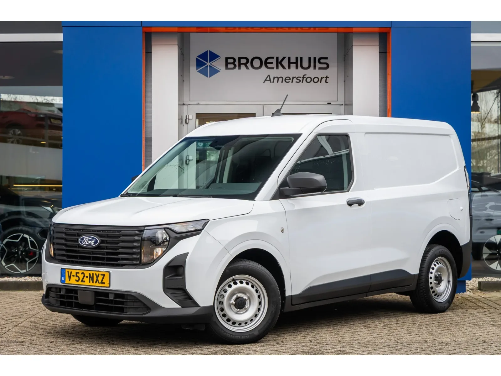 Ford Transit Courier (2024) — foto 1