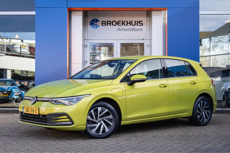 Volkswagen Golf (2021)