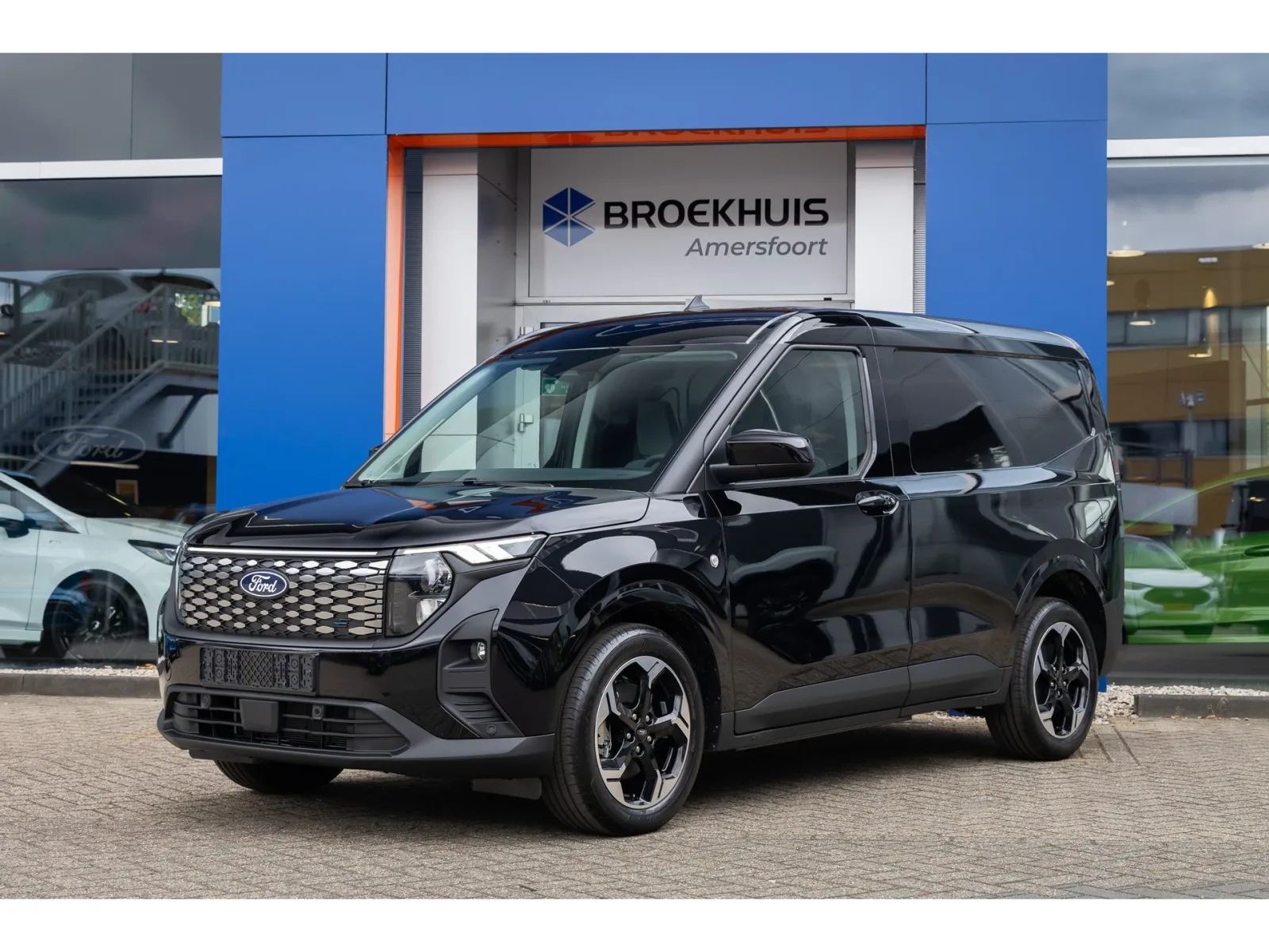 Ford E-Transit Courier (2026) — foto 1
