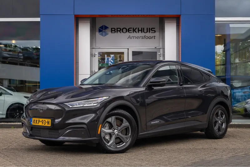 Ford Mustang Mach-E (2023)